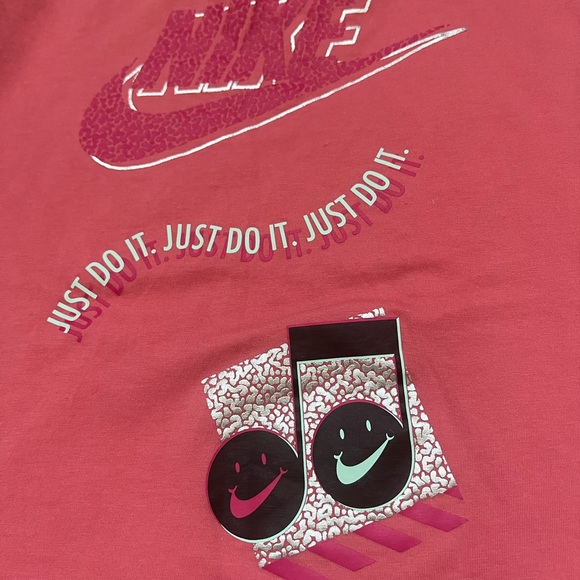 Nike girls oversized decorative back Tshirt Excellent - Picture 5 of 5